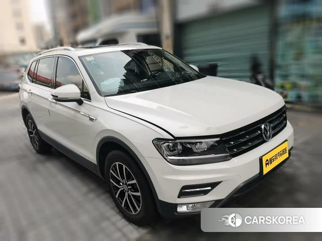 Volkswagen Tiguan L 2018 Белый из Китая, фото 3