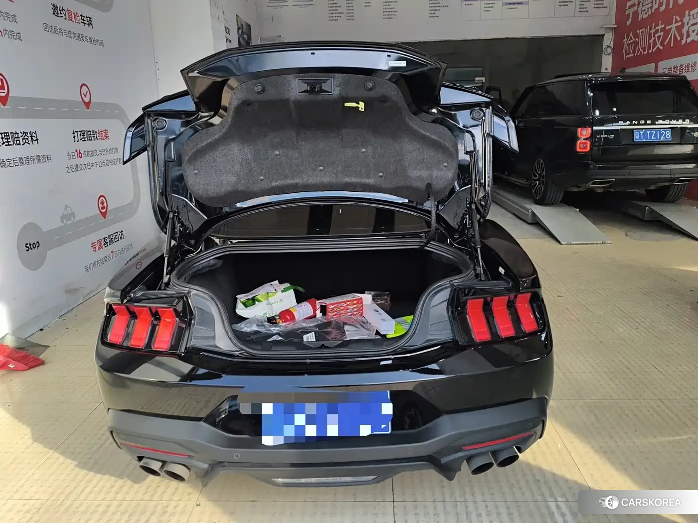 Ford Mustang 2025 Черный из Китая, фото 3