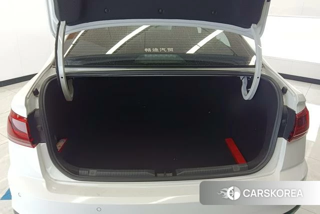 Volkswagen Bora id 4277288 из Китая 10