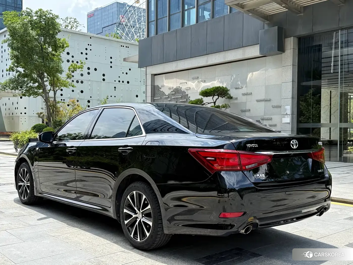 Toyota Crown 2019 Черный из Китая, фото 3