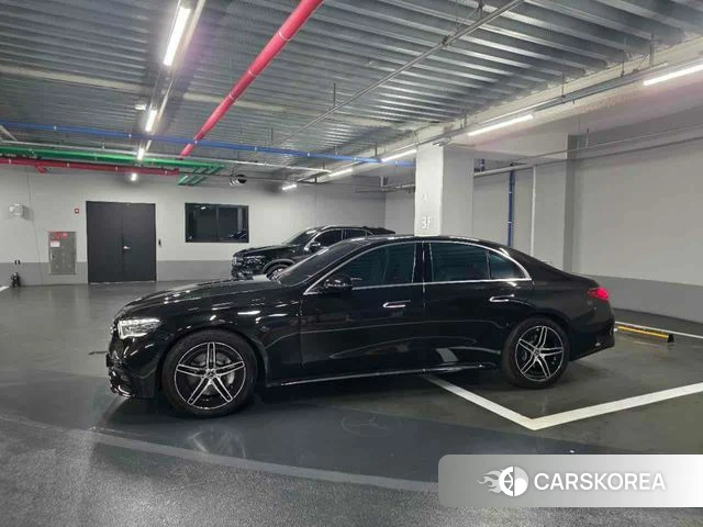 Mercedes-Benz E-Class W214 2026 Черный из Кореи, фото 3