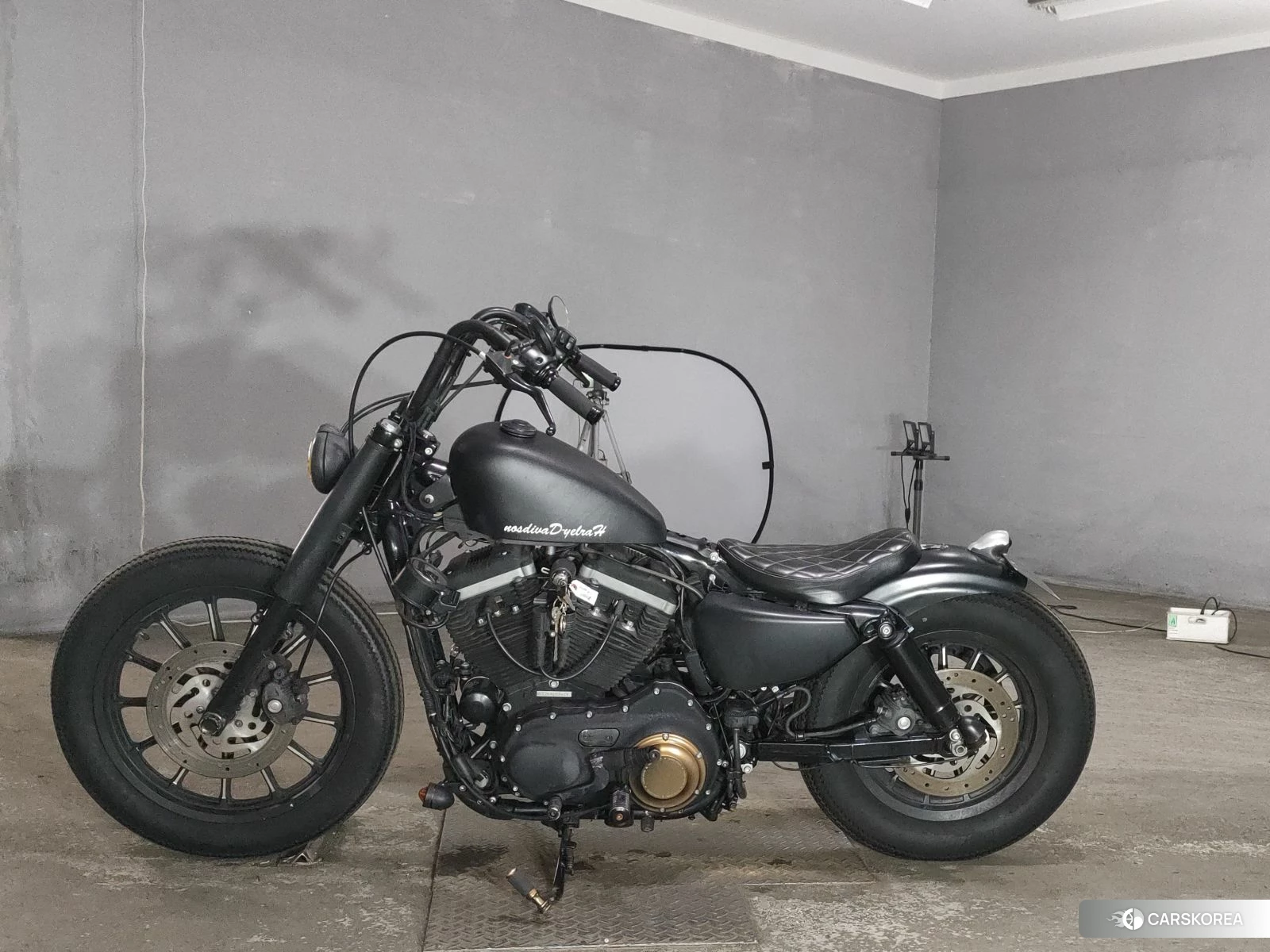 Проданный Harley-Davidson Sportster XL883N 2010 из Японии, фото 2