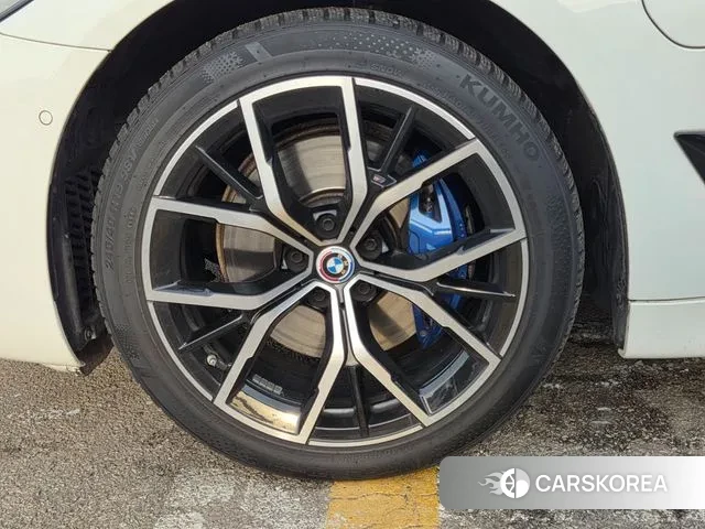 BMW 5 Series (G30) id 3621277 из Кореи 9