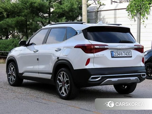 Kia Seltos id 4848649 из Кореи 13
