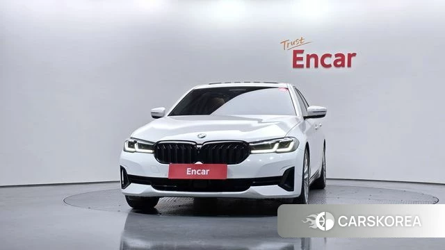 BMW 5 Series (G30) id 3860221 из Кореи 13