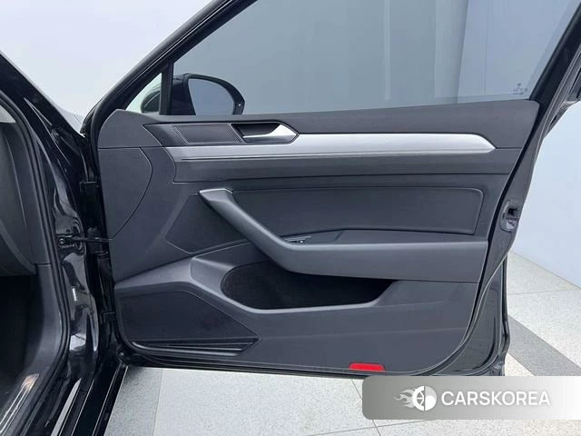Volkswagen Magotan id 4273633 из Китая 17