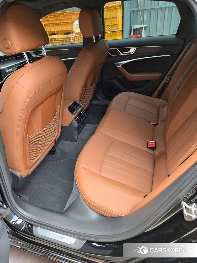 Audi A6 (C8) 2021 Черный из Кореи, фото 3
