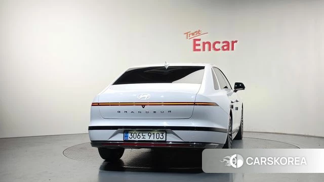 Hyundai Grandeur Hybrid (GN7) id 4302155 из Кореи 23