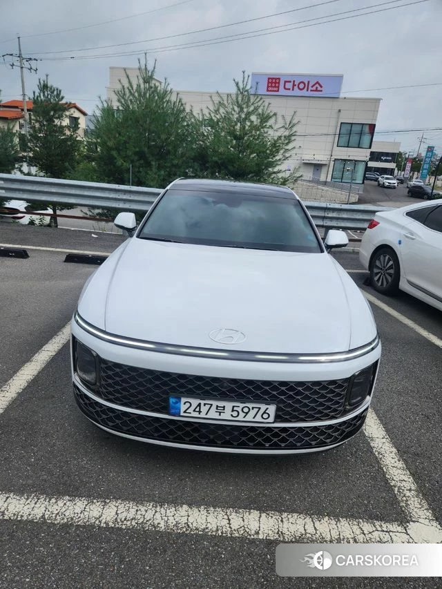 Hyundai Grandeur Hybrid (GN7) 2023 Белый из Кореи, фото 3