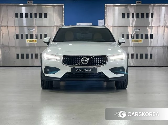 Volvo V60 Cross-Country 2nd Generation id 4862711 из Кореи 13