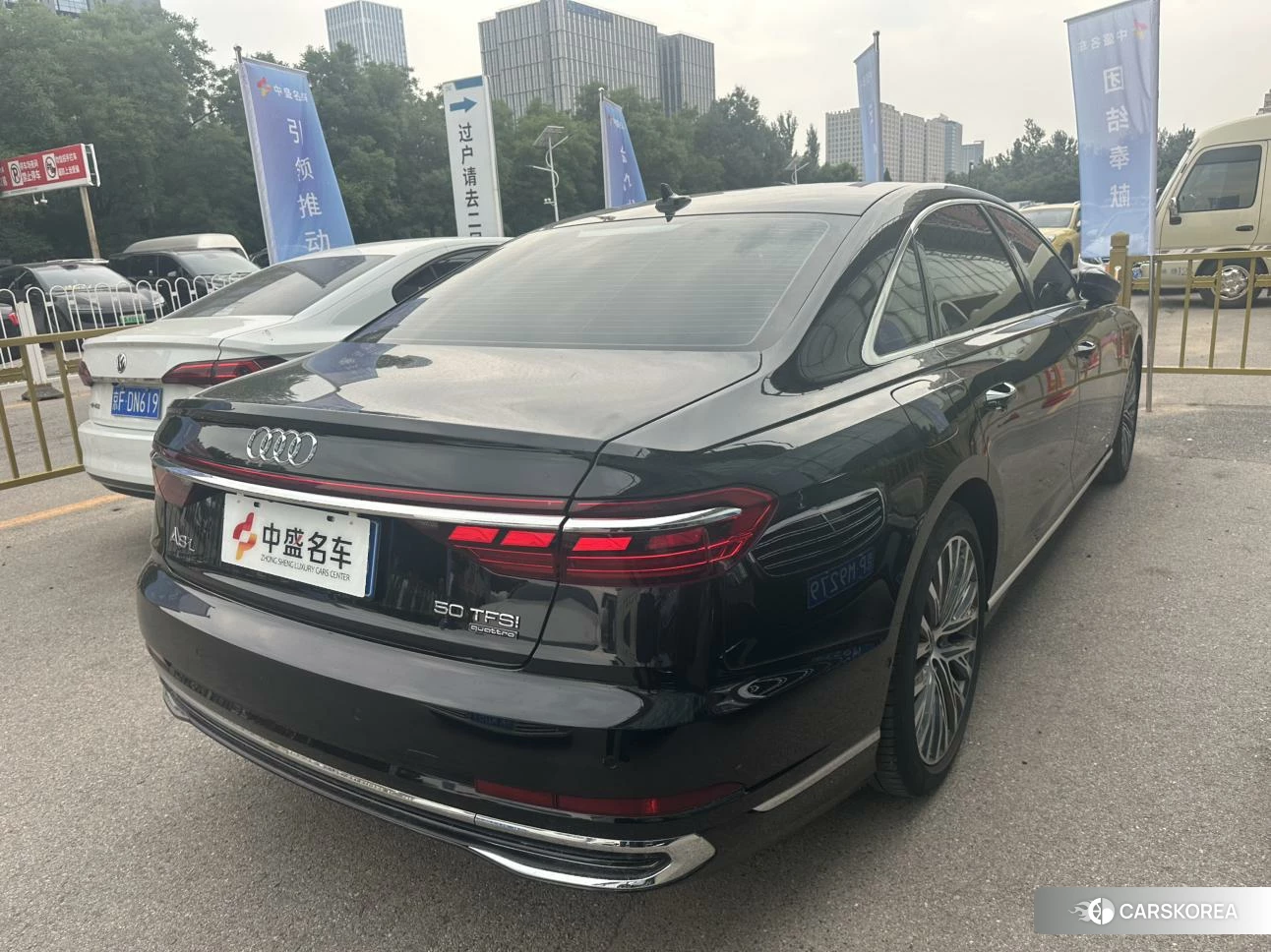 Audi A8 id 4492857 из Китая 10