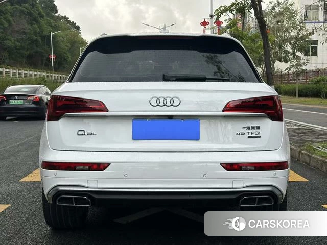 Audi Q5L 2022 Белый из Китая, фото 3