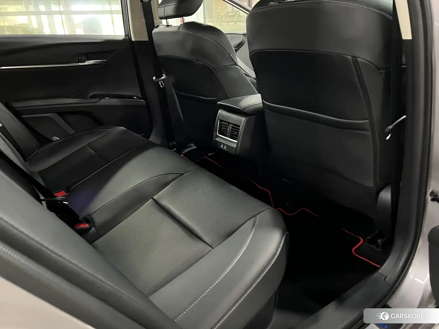 Toyota Camry 2026 Silver/gray из Китая, фото 4