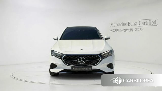 Mercedes-Benz E-Class W214 2024 Белый из Кореи, фото 5