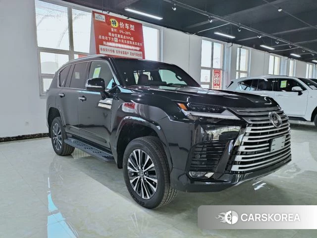 Lexus LX 2025 Черный из Китая, фото 3