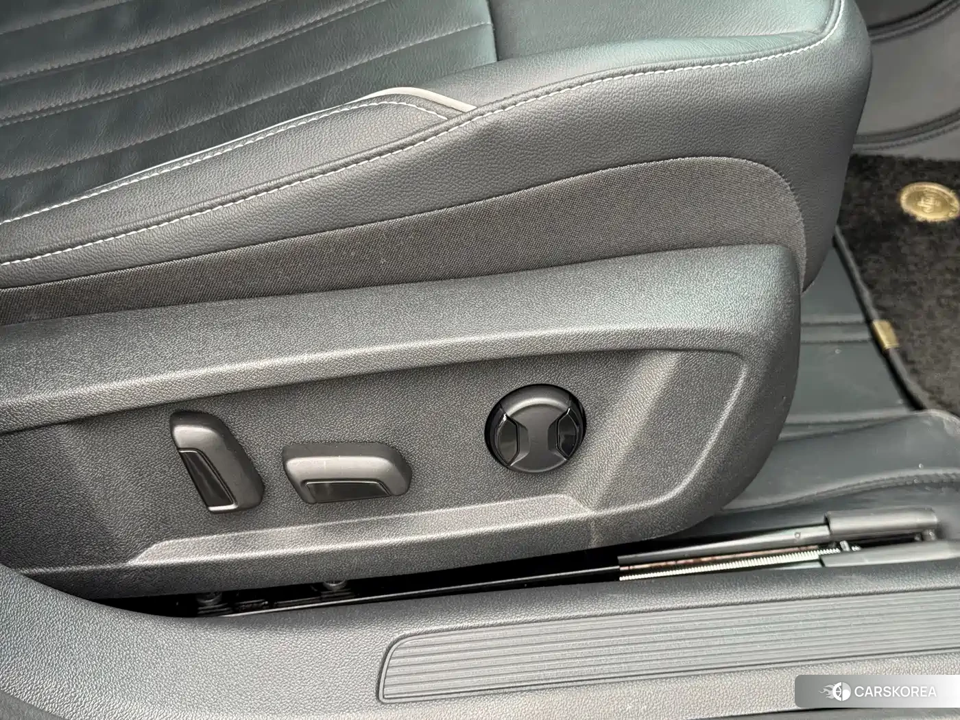 Volkswagen Passat id 4649360 из Китая 17