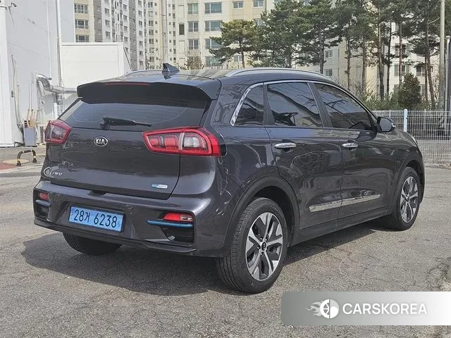 Kia Niro EV id 3747638 из Кореи 13