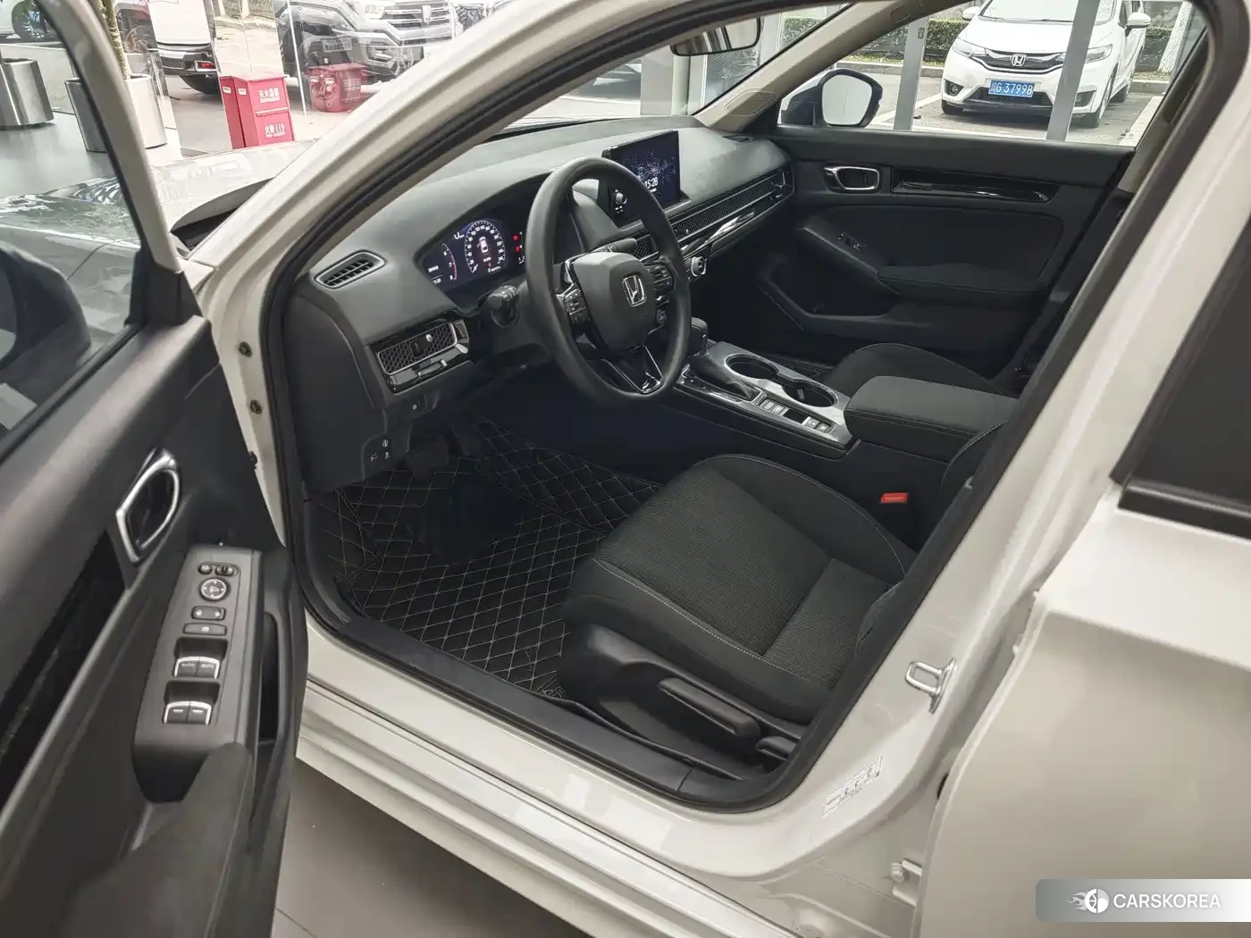 Honda Civic id 4622344 из Китая 12