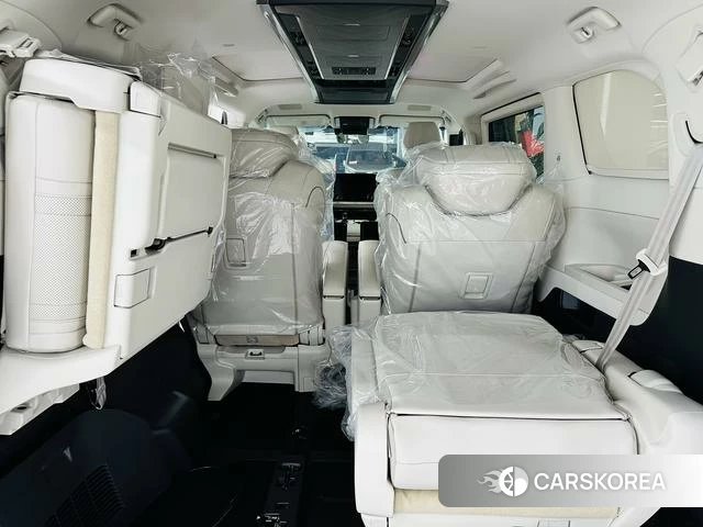 Lexus LM 2025 Черный из Китая, фото 3