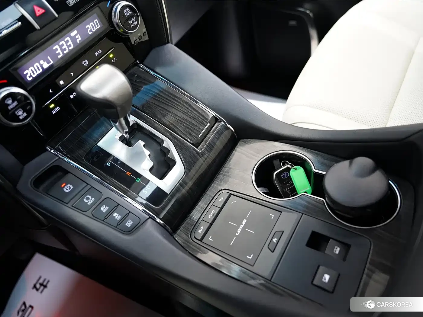 Lexus LM id 4559795 из Китая 15