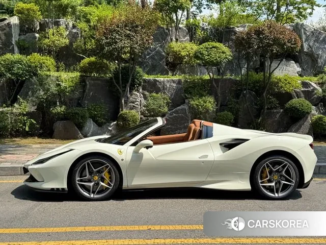 Ferrari F8 Spider id 3068624 из Кореи 13