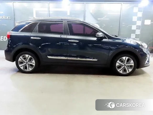 Kia Niro EV id 3570792 из Кореи 13
