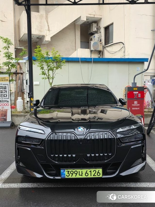BMW 7 Series (G70) 2025 Черный из Кореи, фото 3