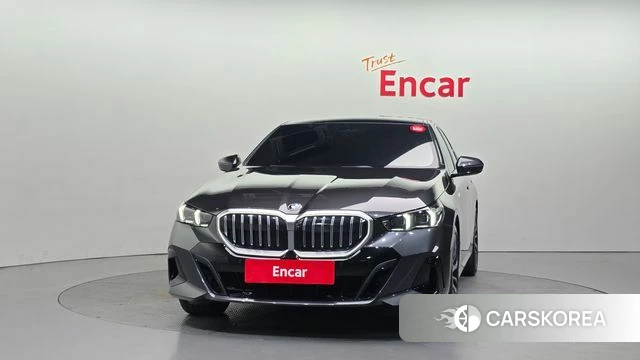 BMW 5 Series (G60) id 4360209 из Кореи 13