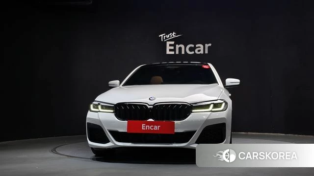 BMW 5 Series (G30) id 3953365 из Кореи 13