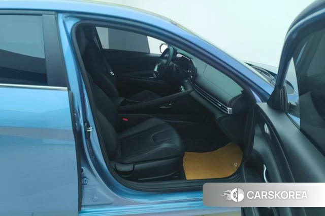 Hyundai Elantra id 4236646 из Китая 10