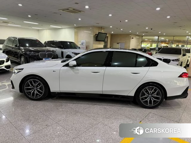BMW 5 Series (G60) id 4427532 из Кореи 13