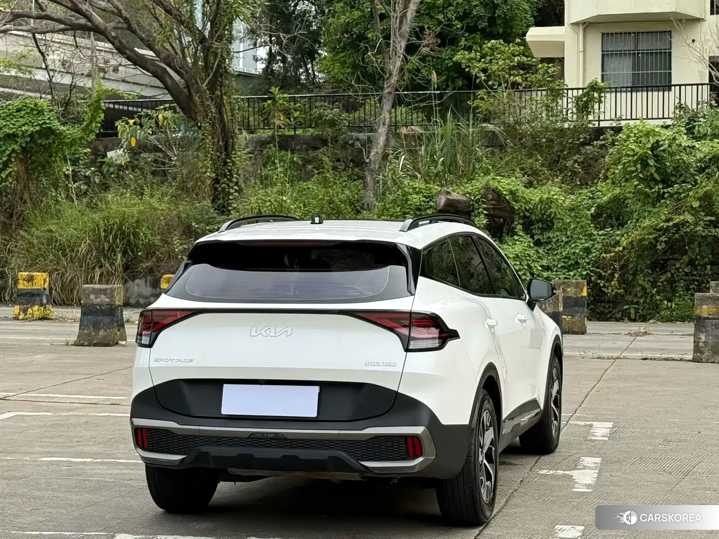 Kia Sportage 2023 Белый из Китая, фото 3