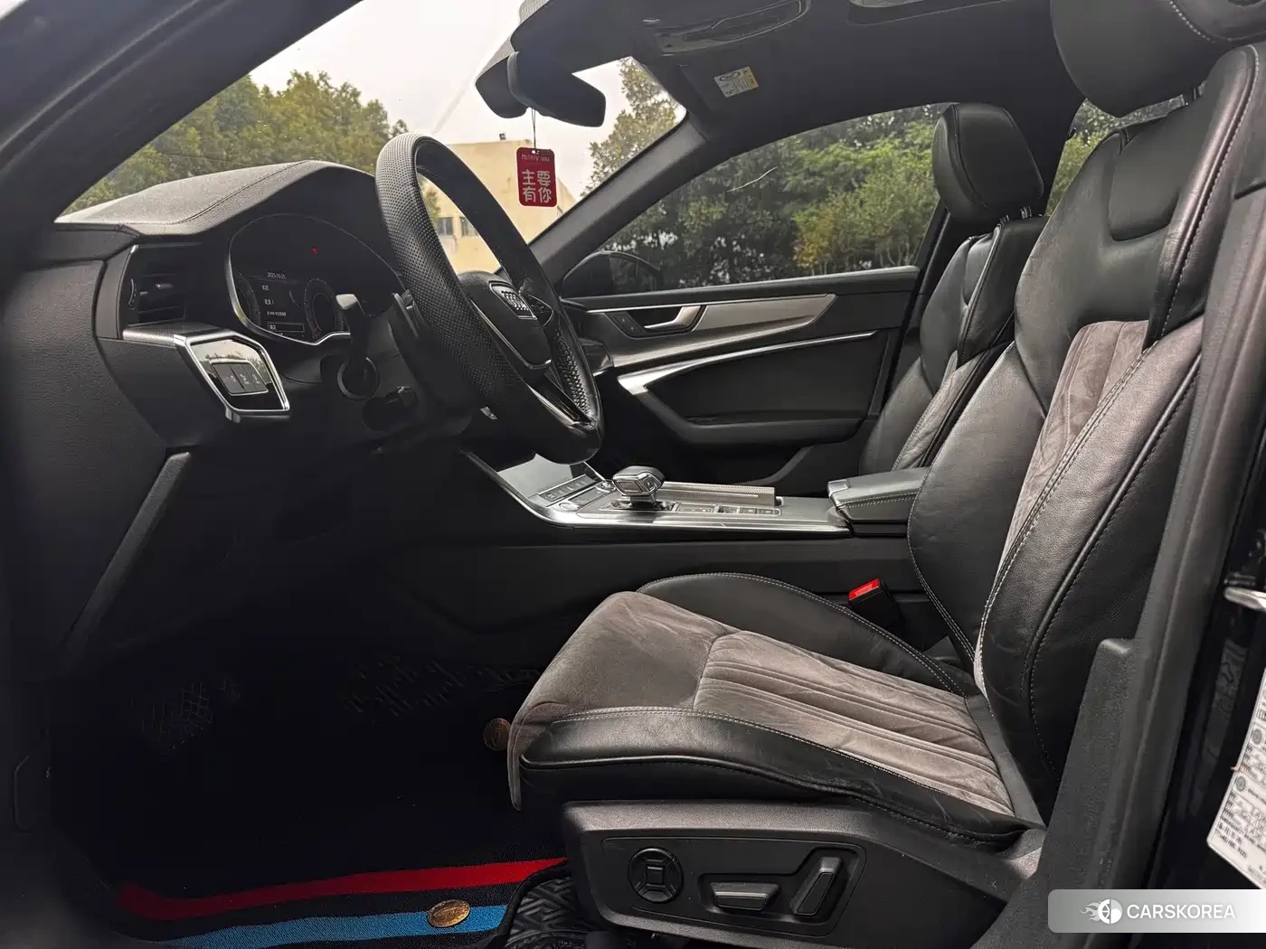 Audi A6L id 4583821 из Китая 8