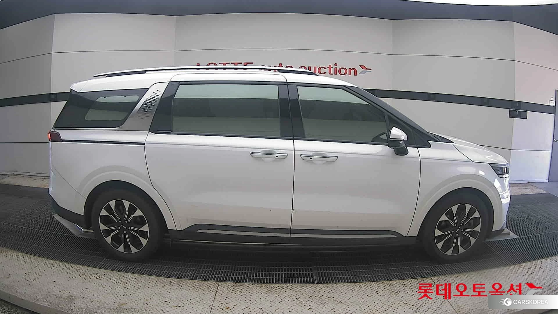 Kia Carnival id 4902416 из Кореи 23