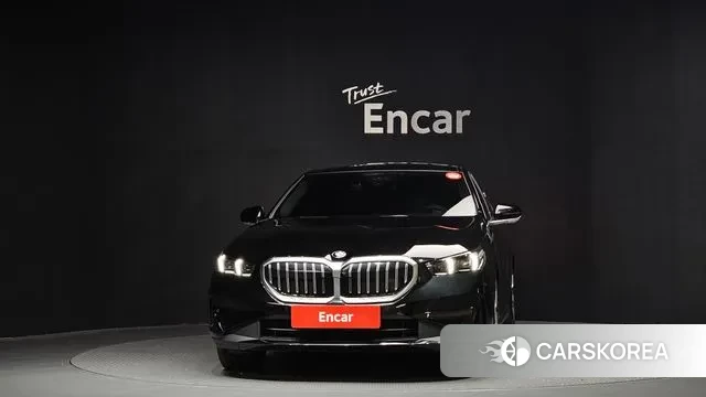 BMW 5 Series (G60) id 3739533 из Кореи 13