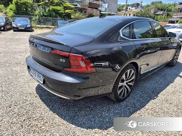 Volvo S90 2023 Черный из Кореи, фото 3