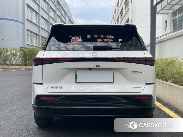 Toyota Platinum Wisdom 3X 2026 Белый из Китая, фото 3