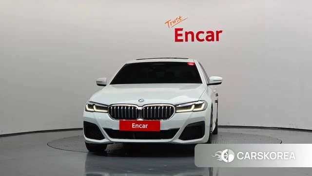 BMW 5 Series (G30) id 4923165 из Кореи 23