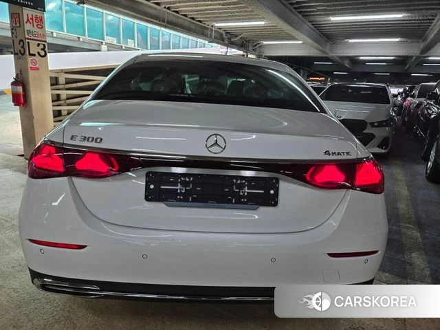 Mercedes-Benz E-Class W214 2026 Белый из Кореи, фото 4