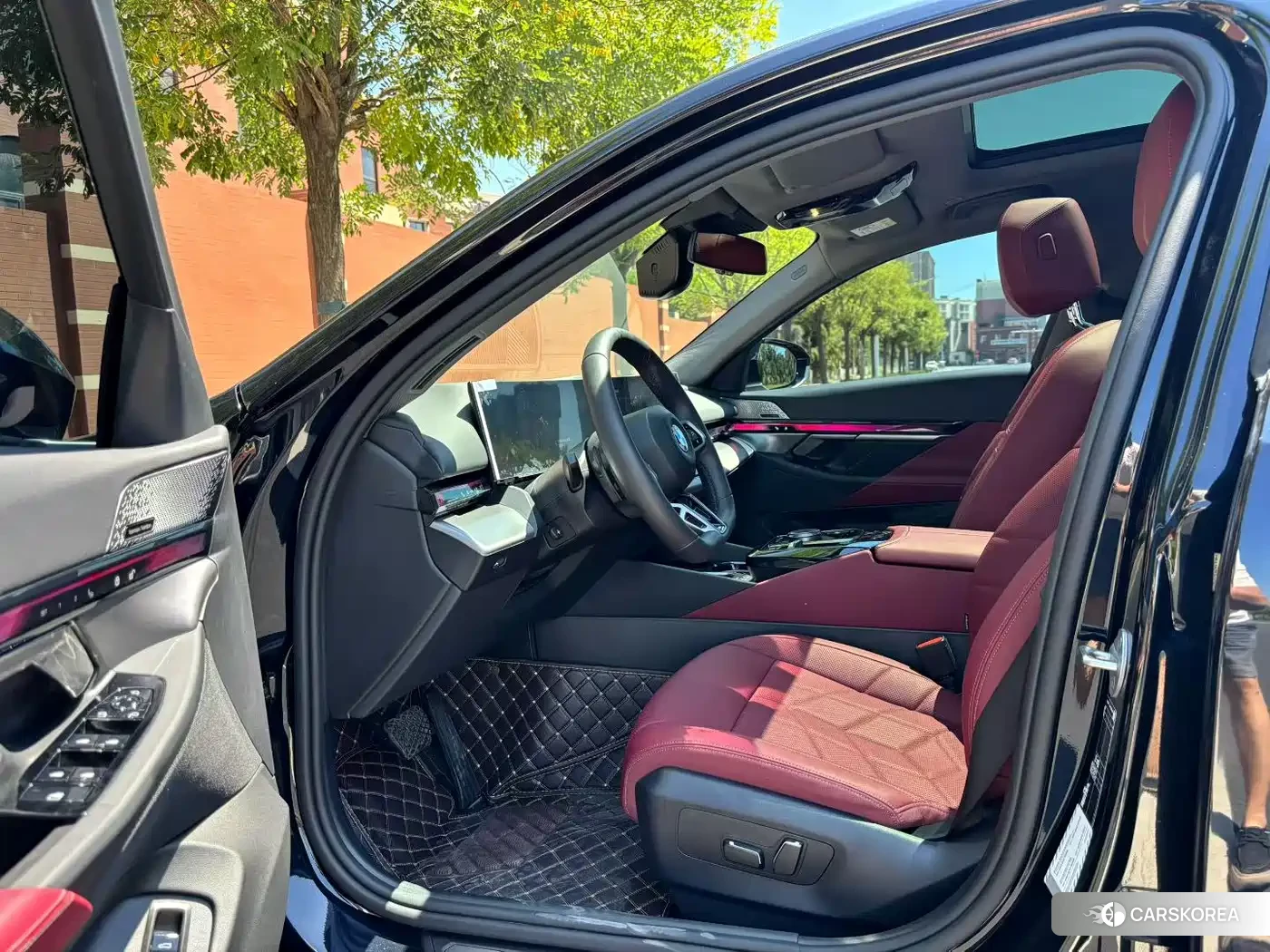 BMW 5 series 2025 Черный из Китая, фото 3