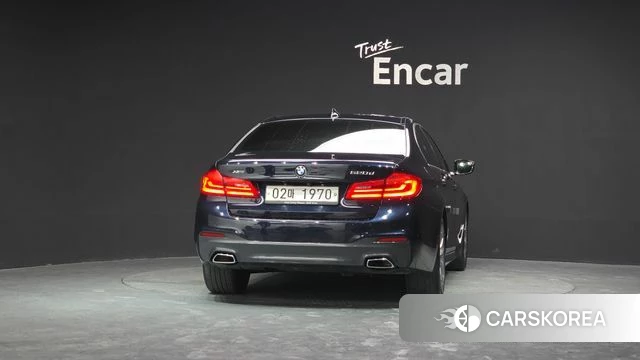 BMW 5 Series (G30) id 3861689 из Кореи 13