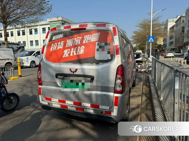 Wuling Automobile Wuling EV50 2020 Серебристо-серый из Китая, фото 3