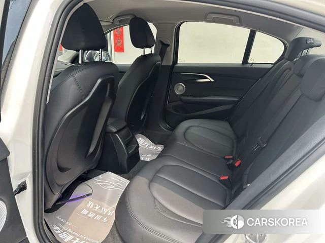 BMW 1 series id 4276989 из Китая 19