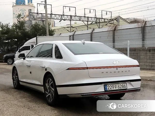 Hyundai Grandeur (GN7) id 3739549 из Кореи 13