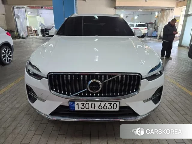 Volvo XC60 second Generation 2023 Белый из Кореи, фото 3