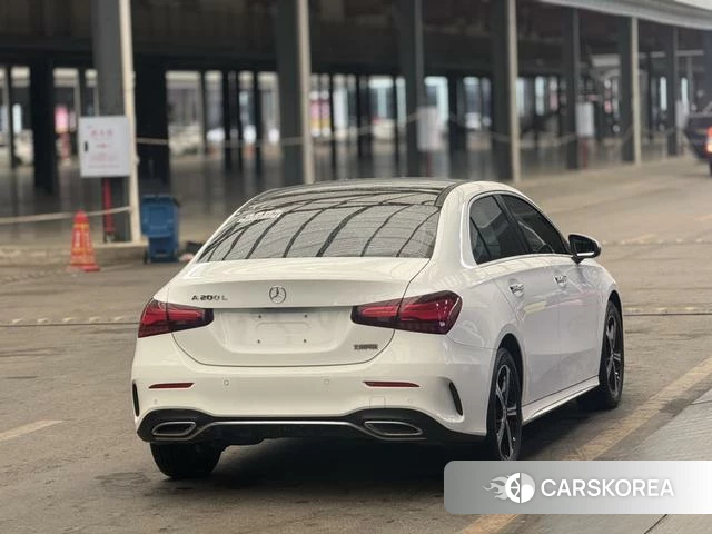 Mercedes-Benz Class A 2023 Белый из Китая, фото 5