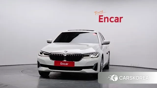 BMW 5 Series (G30) id 2931908 из Кореи 13