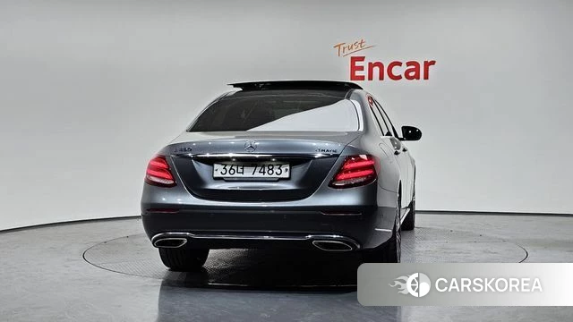 Mercedes-Benz E-Class W213 id 4410854 из Кореи 23