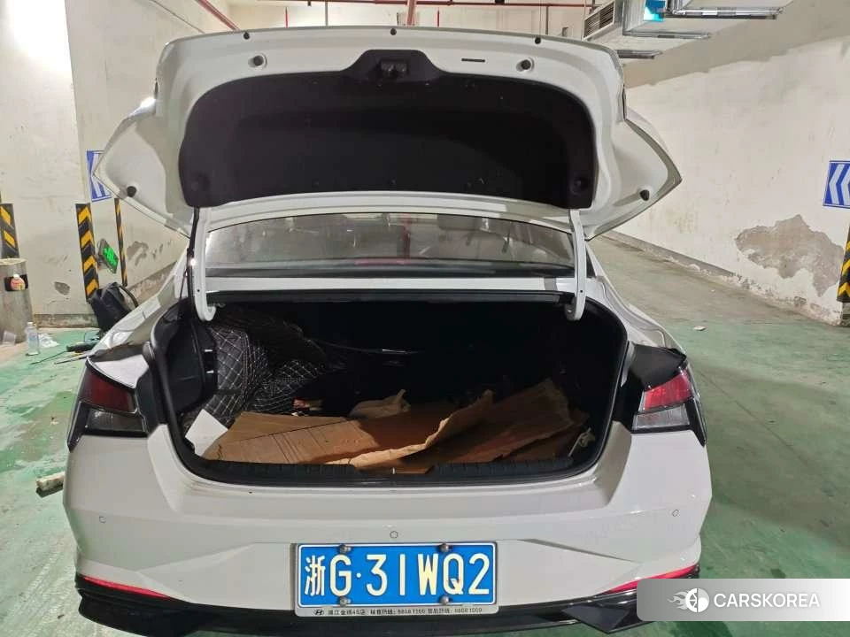 Hyundai Elantra 2022 Белый из Китая, фото 3