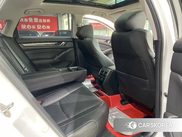 Honda Accord id 4205772 из Китая 23